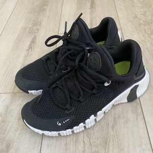 Women’s Nike Free Metcon 4